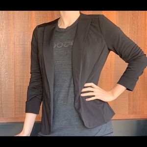 Skies Are Blue Black knit blazer